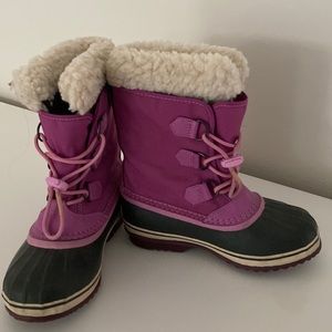 Girls snow boots- waterproof